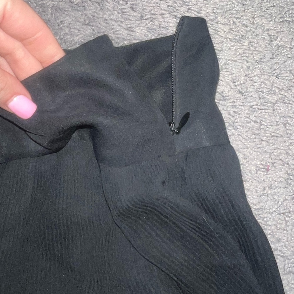 LOFT Skirt - Picture 3 of 3